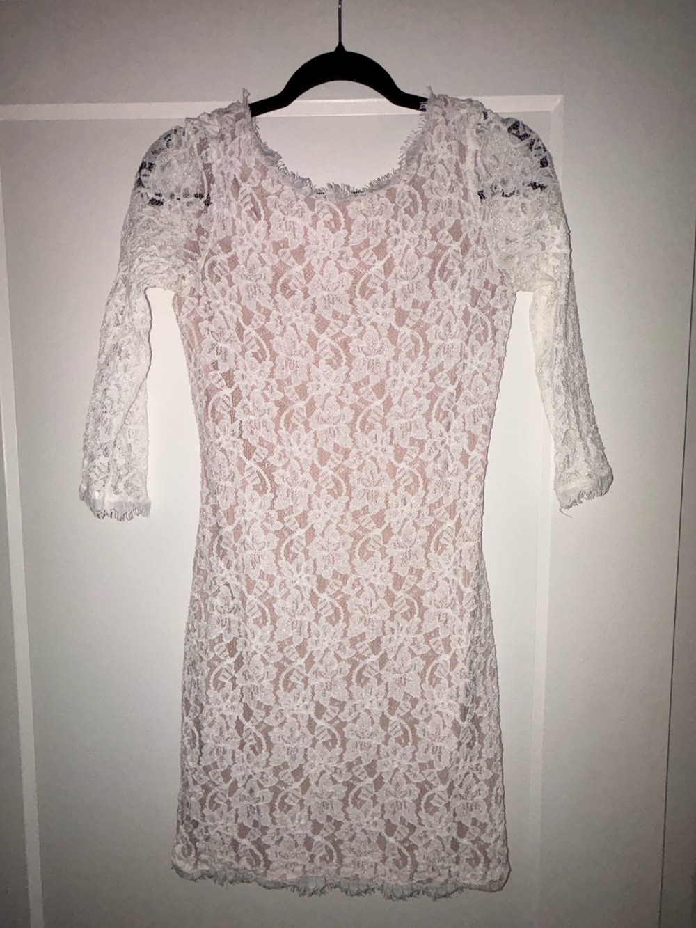 Diane Von Furstenberg White Lace Long-Sleeve Sheath Dress
